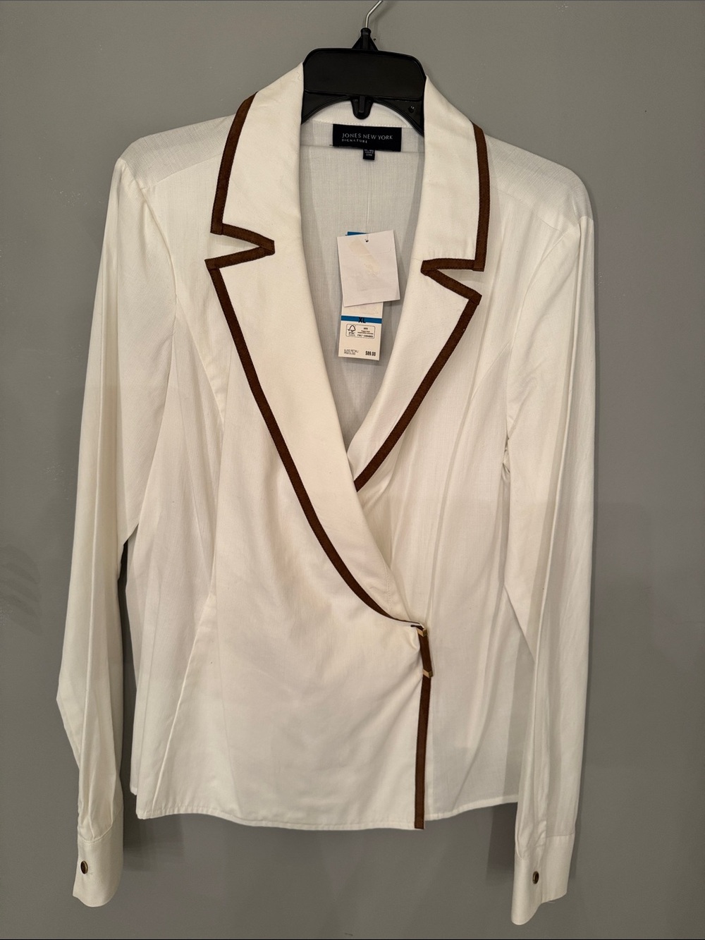 Jones New York White Blouse with Brown Trim Size XL